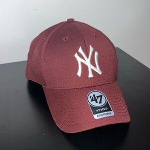 Maroon NY Yankees Hat. NEVER WORN